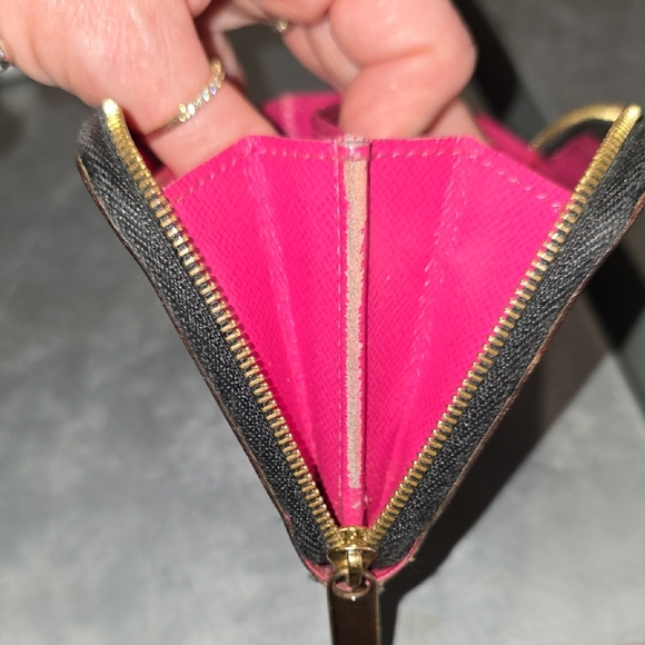 Louis Vuitton Black Multicolor Monogram Wallet - Picture 10 of 10